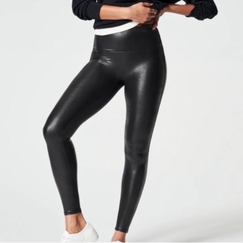 SPANX faux leather leggings size large